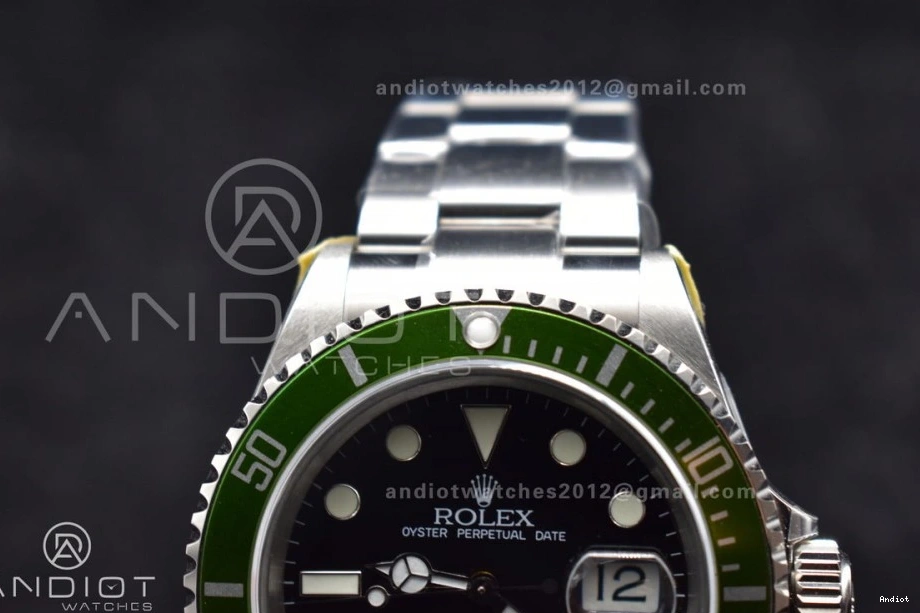 on ARF1:1 Bracelet Edition Best LV Submariner Steel 16610 Green 904L SS SH3135 V 1140 Seasonal 0722